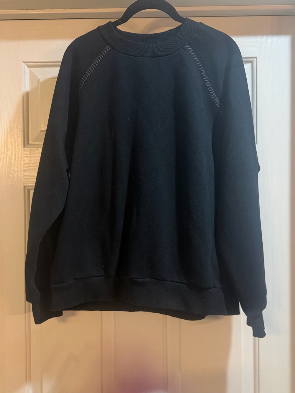 Ugg Sweatshirt Black #comfy #cozy P2P 25”